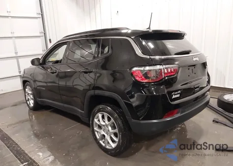 2022 Jeep Compass Latitude Lux 4X4 from USA, damaged, VIN 3C4NJDFB3NT211822
